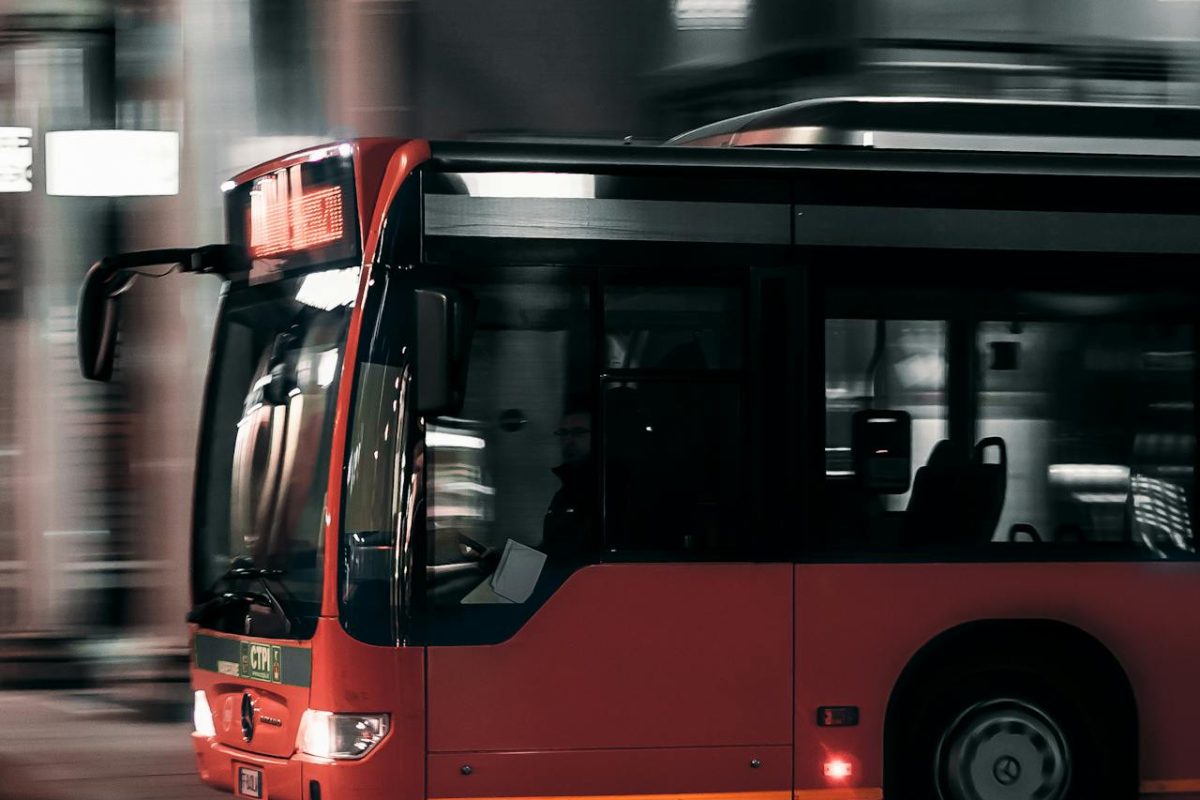 Przewozy Polska–Niemcy – jak wybrać sprawdzoną firmę transportową?