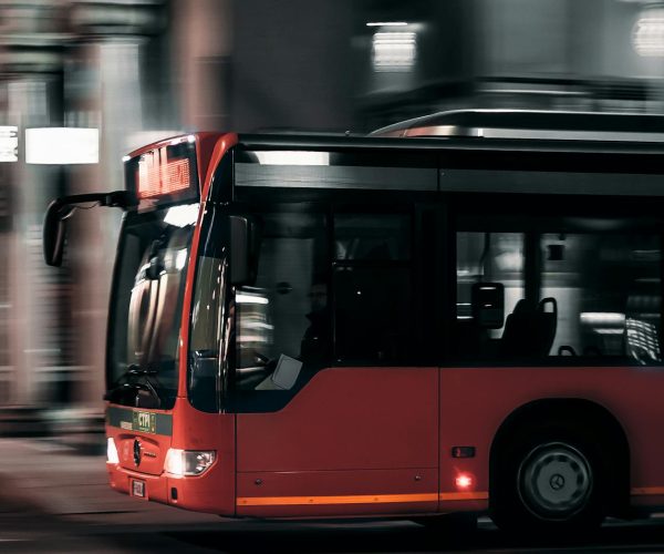 Przewozy Polska–Niemcy – jak wybrać sprawdzoną firmę transportową?
